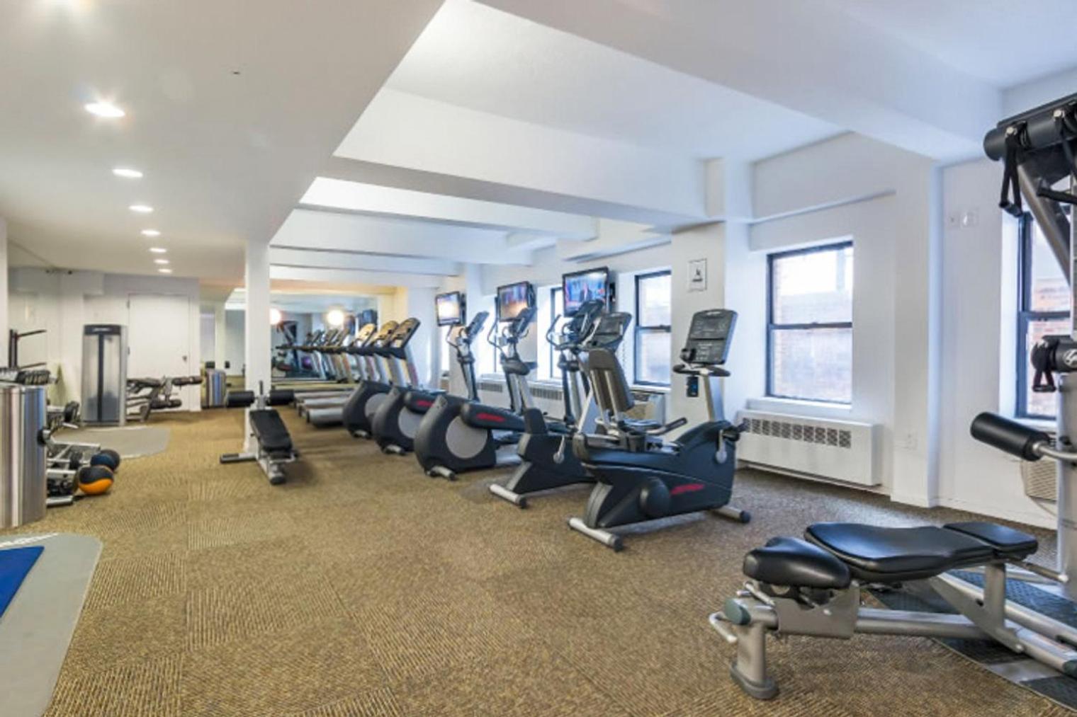 Apartment Hudson Yards 1br W Gym Wd Nr Penn Station Nyc-1308 *